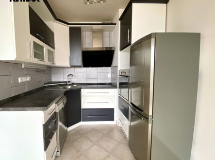 Pronájem bytu, 2+kk, 61 m²