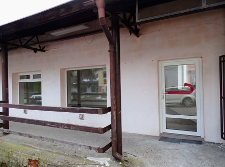 Pronájem obchodní prostory, 45 m²