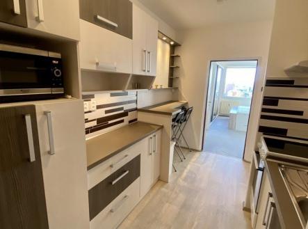 Pronájem bytu, 3+kk, 75 m²