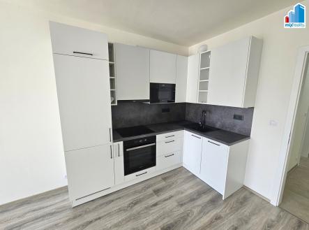 Pronájem bytu, 1+kk, 37 m²