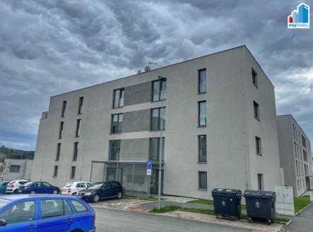 Pronájem bytu, 1+kk, 37 m²