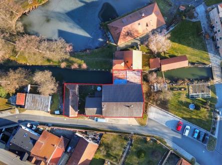 Prodej - nájemní dům, 227 m²