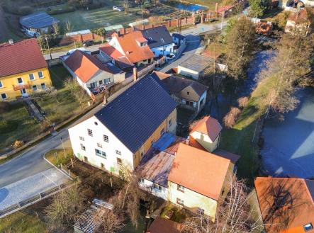 Prodej - nájemní dům, 227 m²