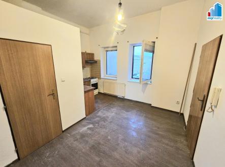 Pronájem bytu, 2+kk, 40 m²