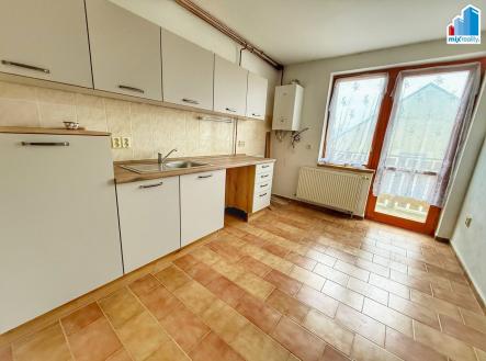 Pronájem bytu, 3+1, 140 m²