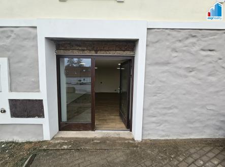 Pronájem bytu, 1+kk, 27 m²