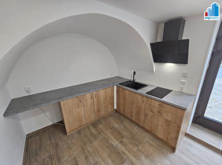Pronájem bytu, 1+kk, 27 m²