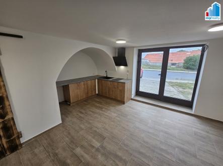 Pronájem bytu, 1+kk, 27 m²