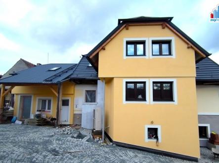 Pronájem bytu, 1+kk, 27 m²