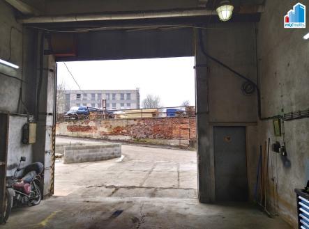 Pronájem komerčního objektu, sklad, 63 m²