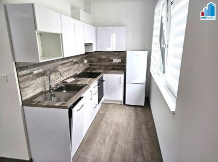 Pronájem bytu, 1+kk, 36 m²