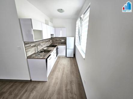Pronájem bytu, 1+kk, 36 m²