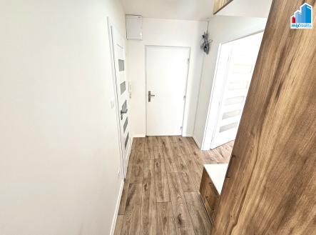 Pronájem bytu, 1+1, 32 m²