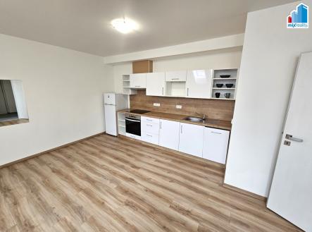 Pronájem bytu, 1+kk, 35 m²