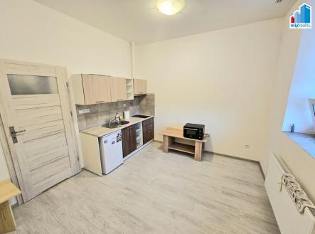 Pronájem bytu, 1+kk, 26 m²