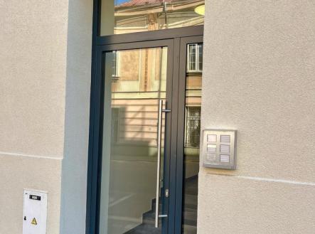 Pronájem bytu, 3+kk, 69 m²