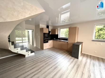 Pronájem domu/vily, 105 m²