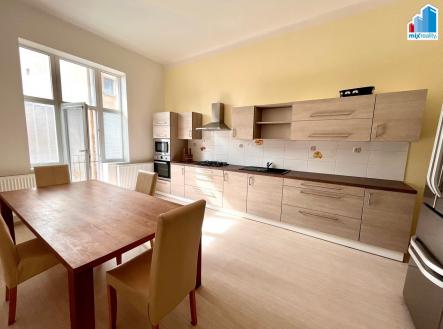 Pronájem bytu, 3+1, 110 m²