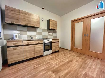 Pronájem bytu, 1+1, 33 m²