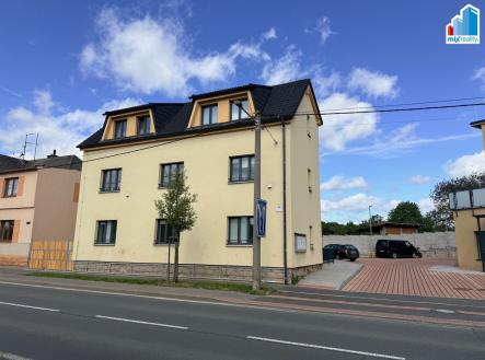 Pronájem bytu, 3+kk, 80 m²