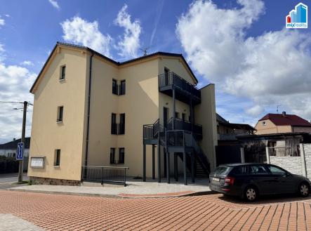 Pronájem bytu, 3+kk, 80 m²