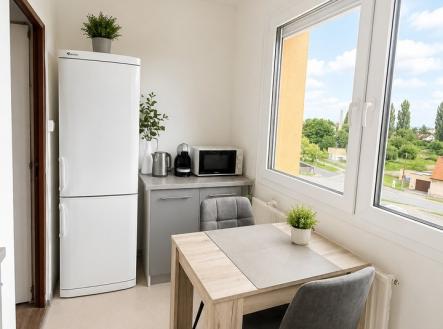Pronájem bytu, 1+1, 37 m²