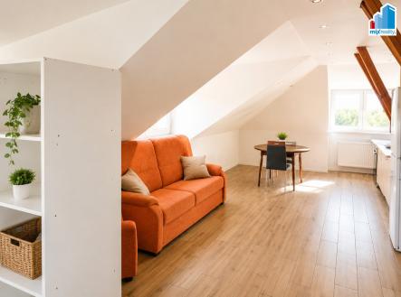 Pronájem bytu, 2+kk, 90 m²