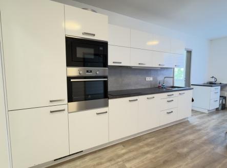 Pronájem bytu, 4+kk, 75 m²