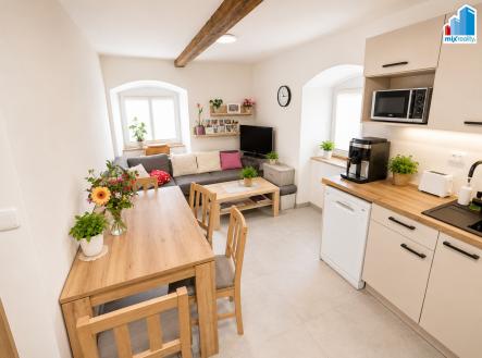 Pronájem bytu, 2+kk, 38 m²