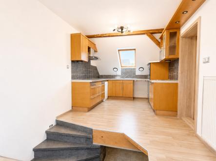 Pronájem bytu, 2+1, 58 m²