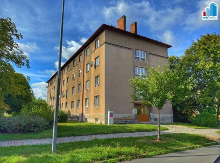 Prodej - Byt 1+1, 29 m², Plzeň – Lobzy, klidná lokalita, skvělá dostupnost
