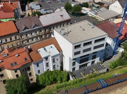 Pronájem kanceláře, 221 m²