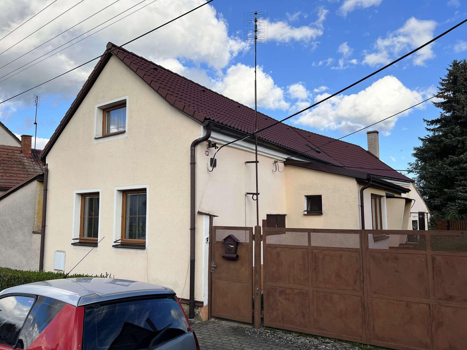 Dům s potenciálem a druhým bydlením navíc – Srbice u Domažlic