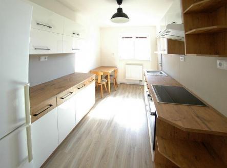 Pronájem bytu, 2+1, 71 m²