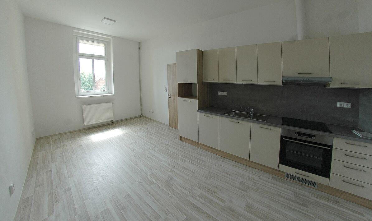 Pronájem moderního bytu 2+kk s balkonem v centru Plzně