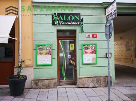 Pronájem obchodní prostor