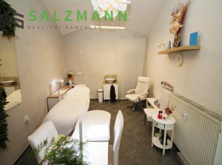 Pronájem obchodní prostor