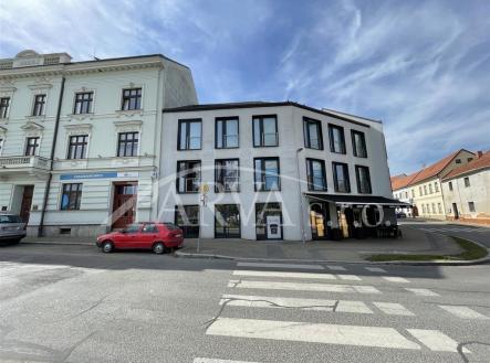 Pronájem kanceláře, 56 m²