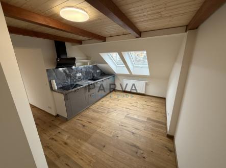 Pronájem bytu, 4+kk, 90 m²