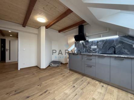 Pronájem bytu, 4+kk, 90 m²
