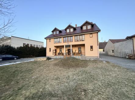 Pronájem bytu, 1+1, 57 m²