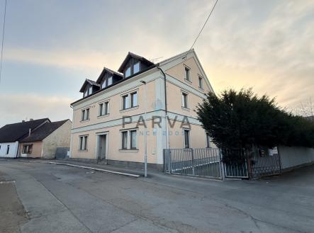 Pronájem bytu, 1+1, 57 m²