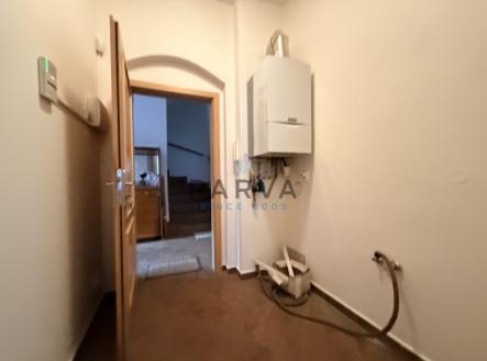 Pronájem kanceláře, 51 m²