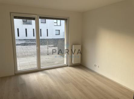 Pronájem bytu, 2+kk, 77 m²