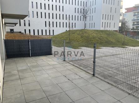 Pronájem bytu, 2+kk, 77 m²