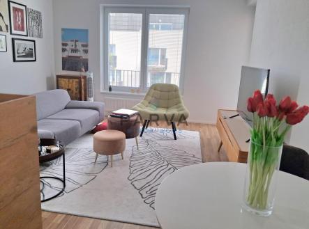 Pronájem bytu, 2+kk, 52 m²