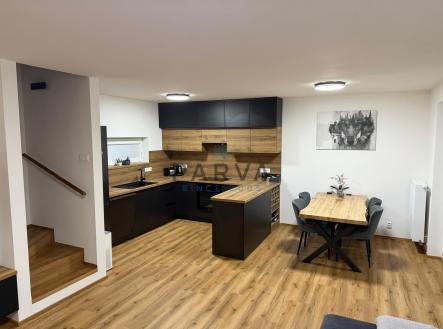 Pronájem domu/vily, 100 m²