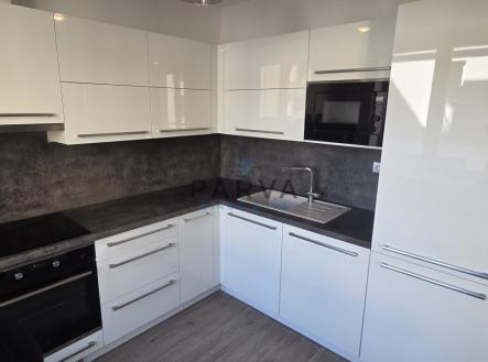 Pronájem bytu, 2+kk, 61 m²