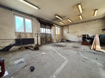 Pronájem komerčního objektu, sklad, 57 m²