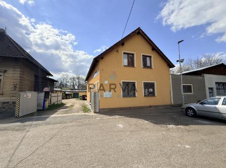 Pronájem komerčního objektu, sklad, 53 m²